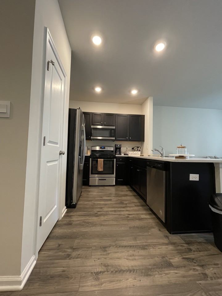 913 Still Waters Ln #NA - Photo 3 of 14