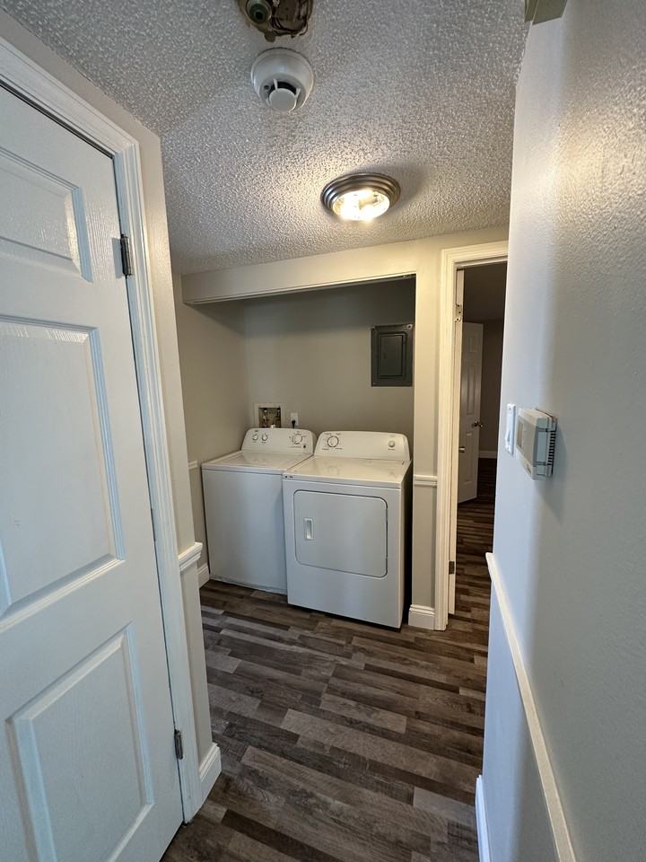 513 Monroe St #7 - Photo 2 of 11