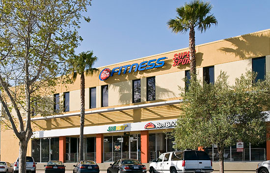 718 Laurel Ave - Photo 2 of 17