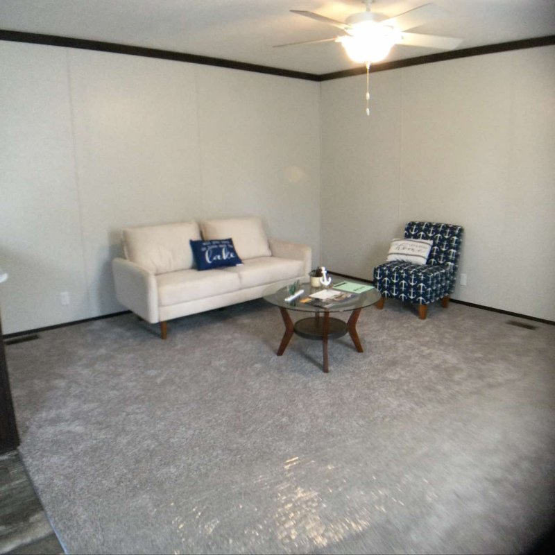 518 Turtle Bay Dr - Photo 2 of 7