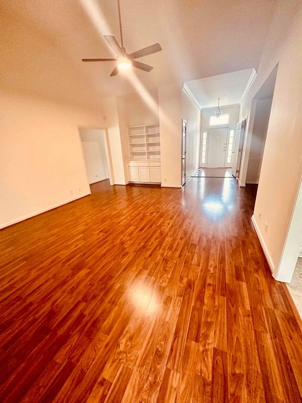 828 Aimes Ct - Photo 2 of 14