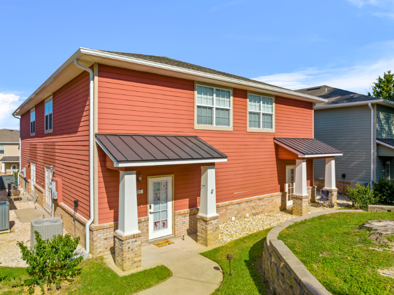 830 Arbor Lake Dr