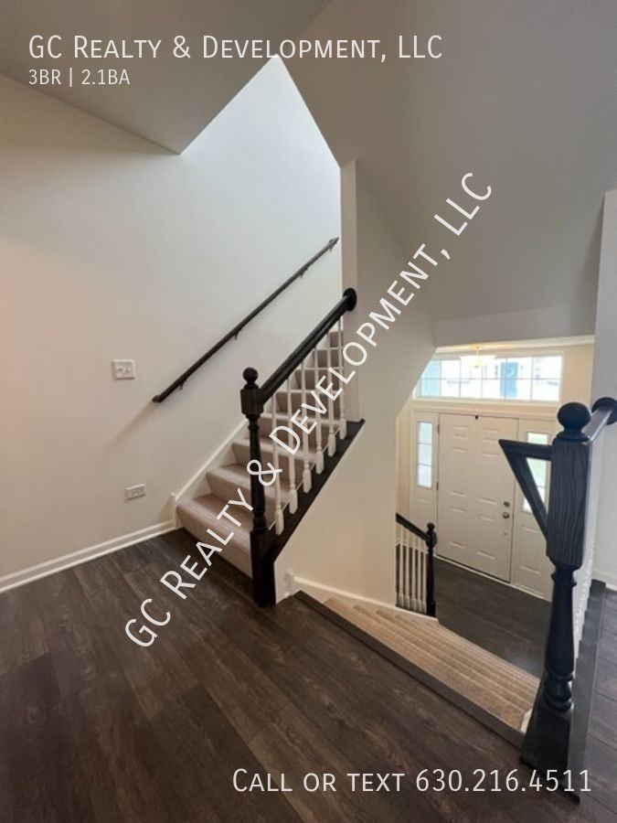 4435 Monroe Ct - Photo 3 of 28