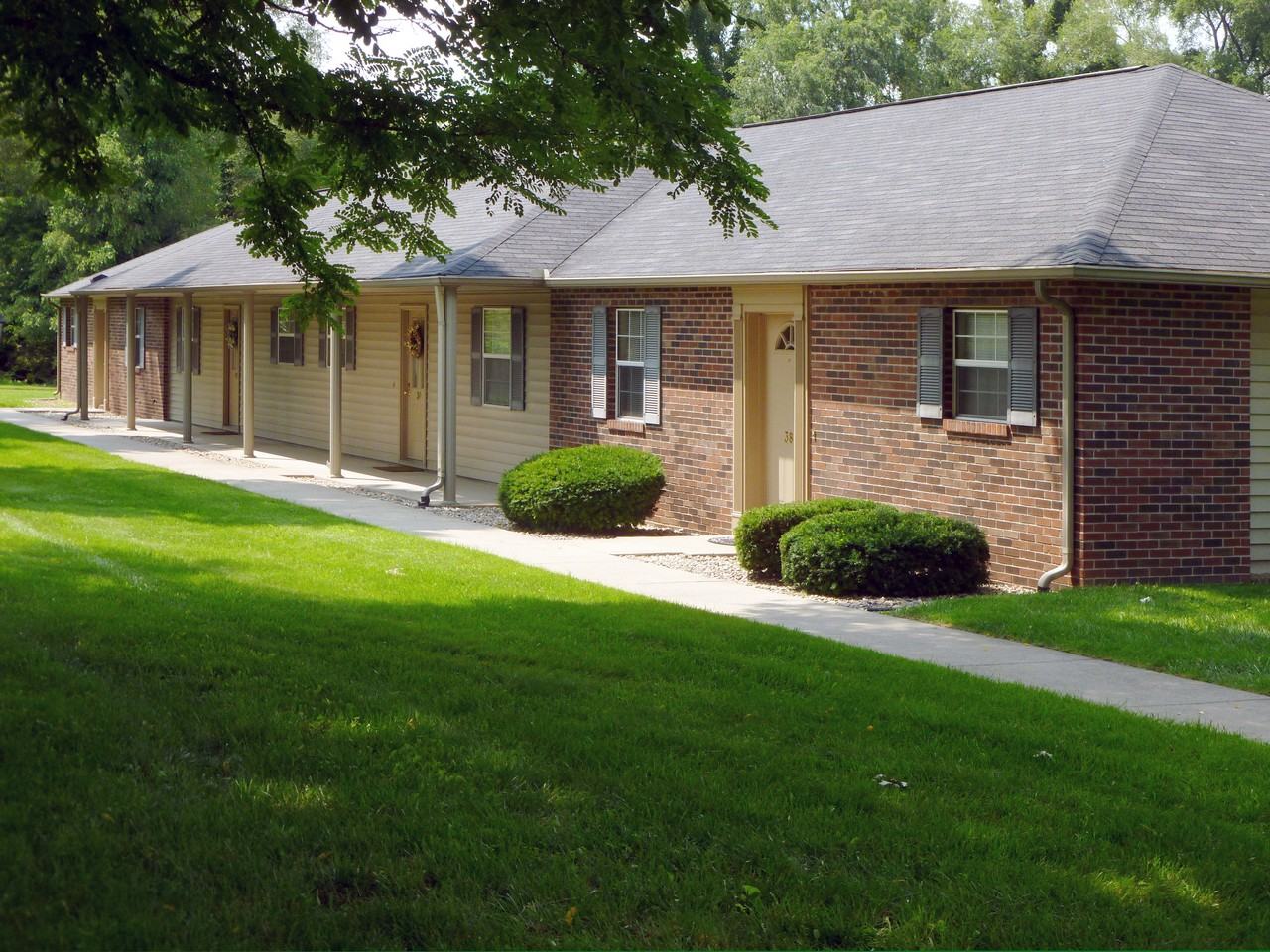 10 Pear Tree Ln #10 - Photo 2 of 7