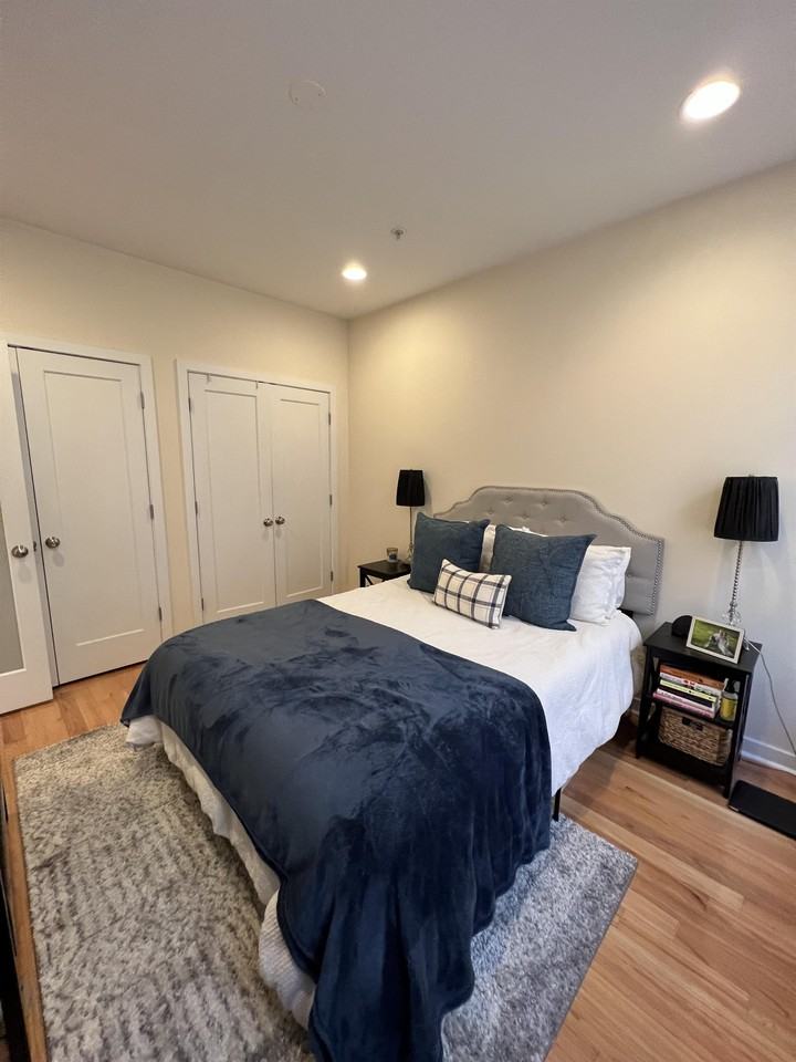 802 N 19th St #1 - Photo 6 of 14