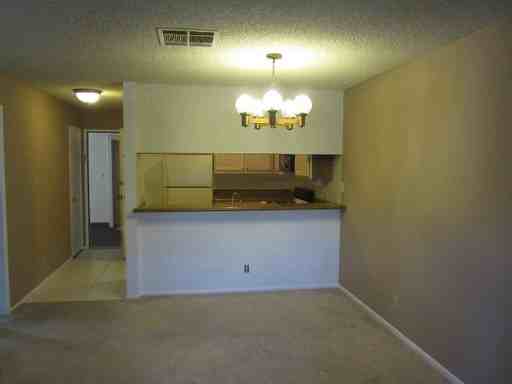 10149 Commerce Ave #10 - Photo 3 of 7