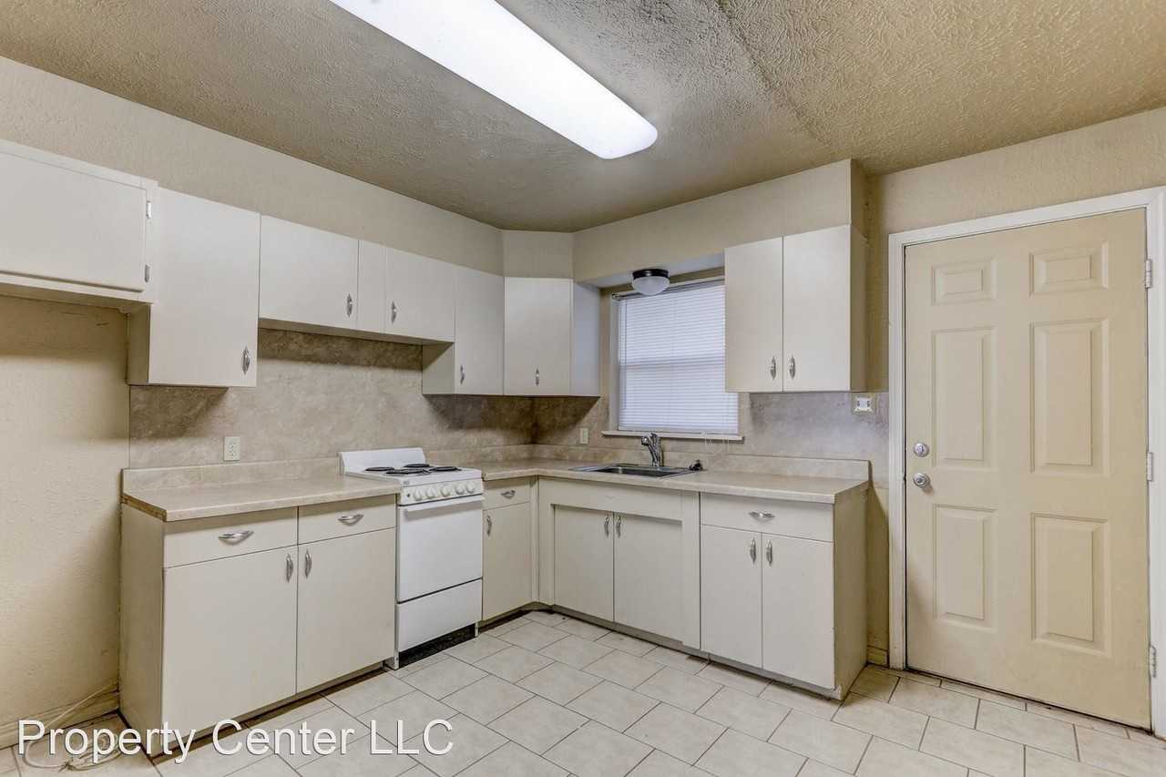 4172 4172 NW 23RD ST OWNER MAINT. - Photo 2 of 34