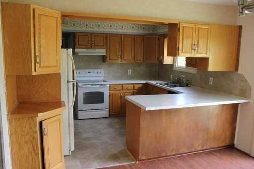 5892 Davison Rd - Photo 3 of 10