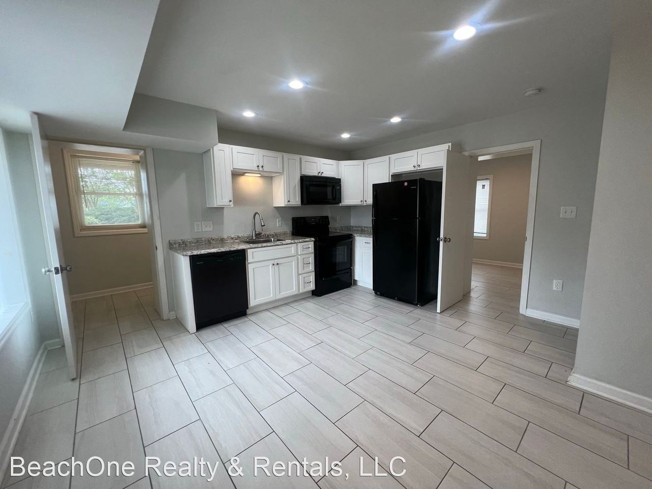 401 37th Ave S - Photo 3 of 9