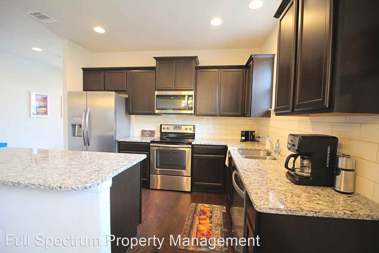 7718 Northmoon Ft - Photo 3 of 11