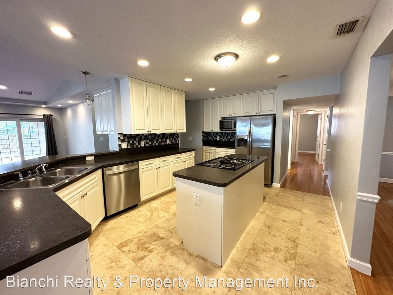 4100 18th St N - Photo 3 of 19