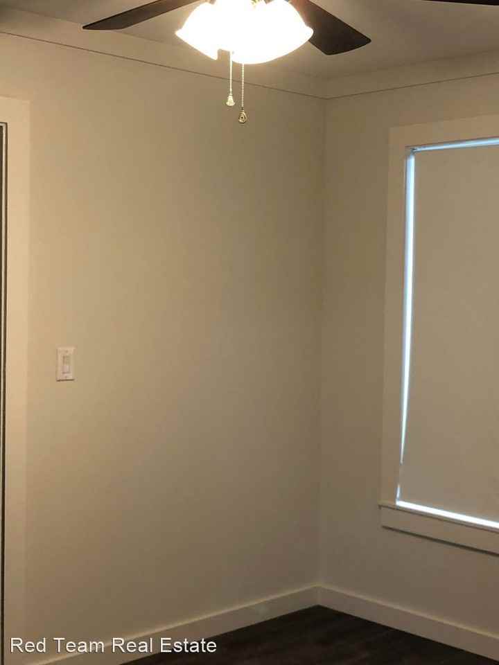 7401 Garza Ave - Photo 3 of 9