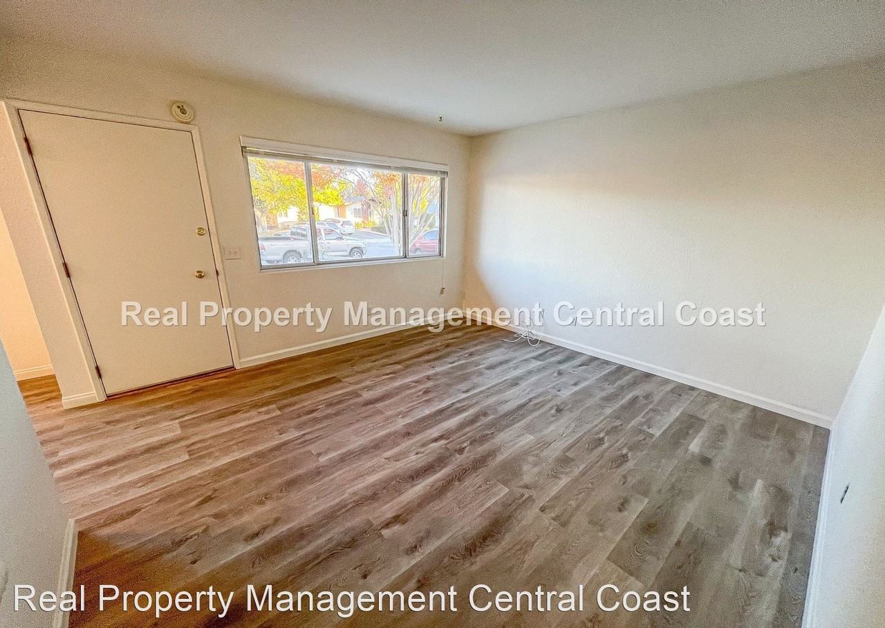 1635 Shepherd Dr - Photo 3 of 17