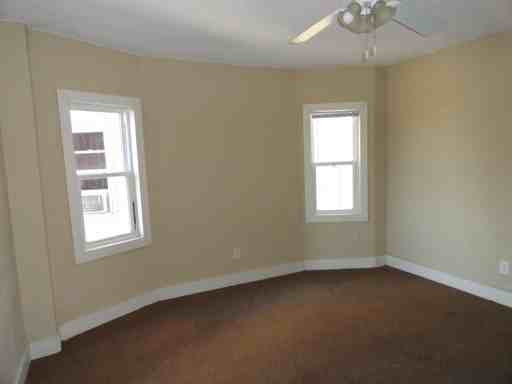 1121 E 28th St - Photo 2 of 5