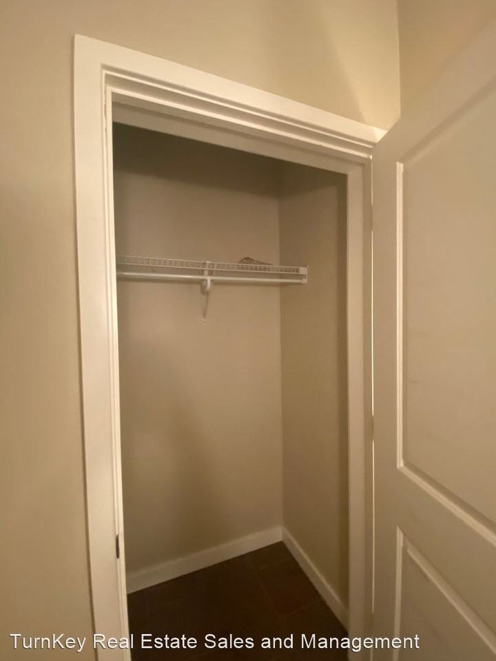 623 W Walnut - Photo 3 of 12