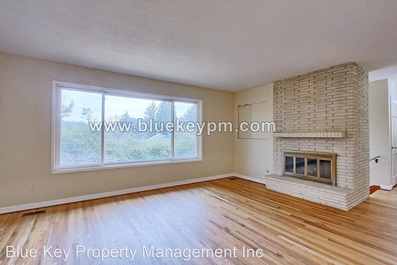 3820 Sw Iowa St - Photo 2 of 13