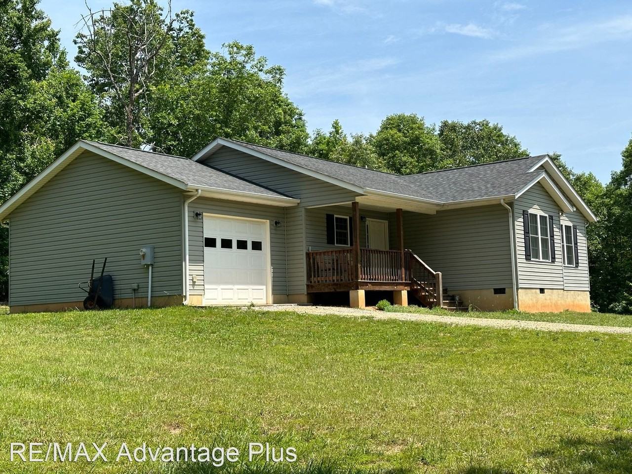 594 Landing Rd - Photo 3 of 3