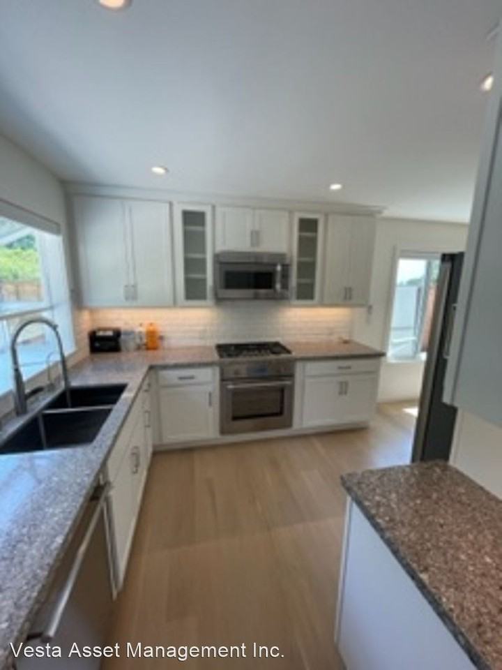 3600 Morningside Dr - Photo 2 of 29