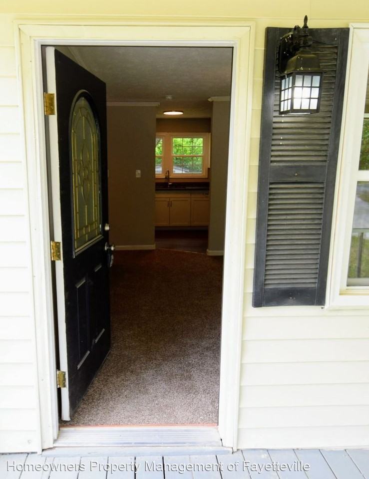 17120 Barnes Dr - Photo 2 of 16