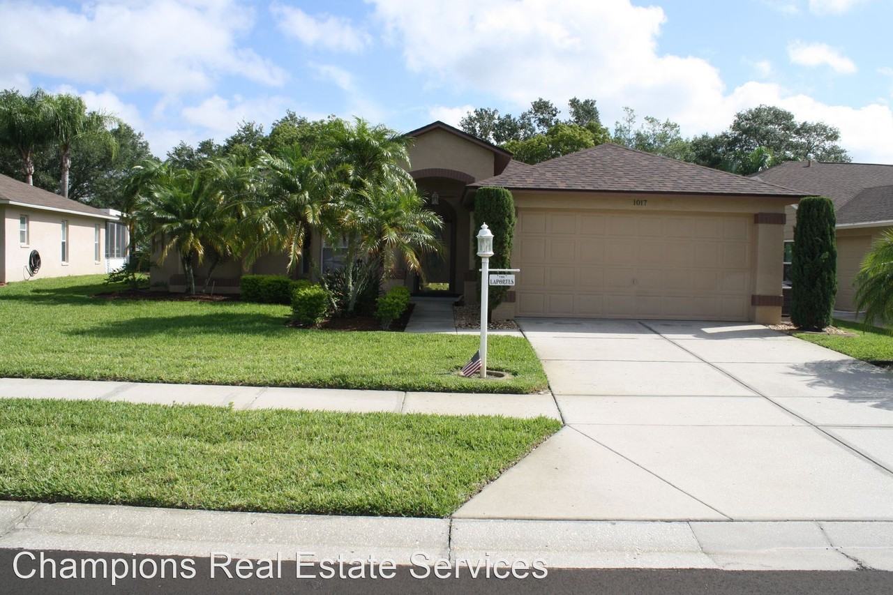 1017 Ashbourne Cir - Photo 2 of 23