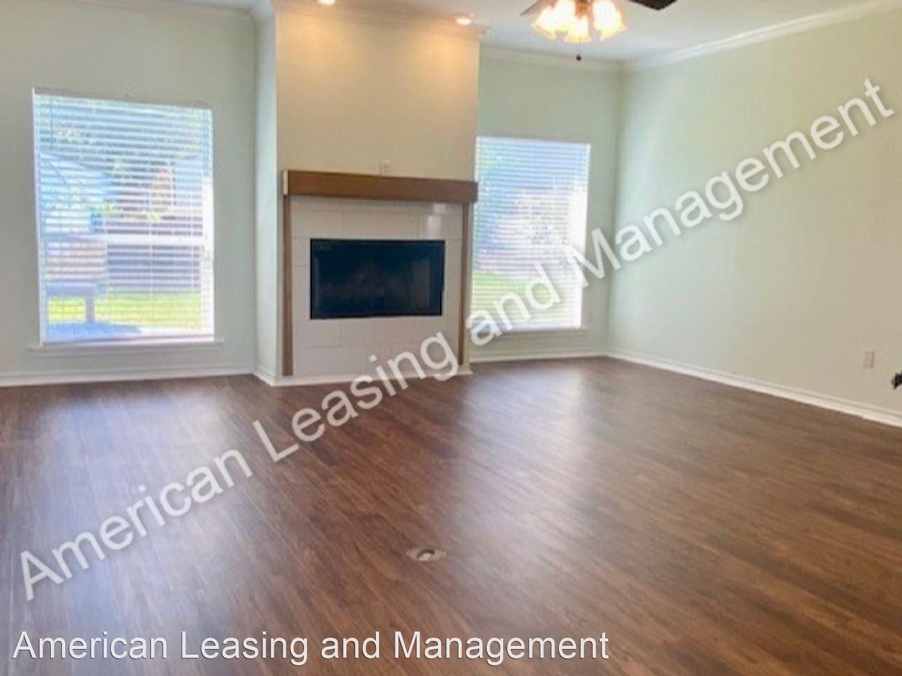 104 Hawthorne - Photo 2 of 18