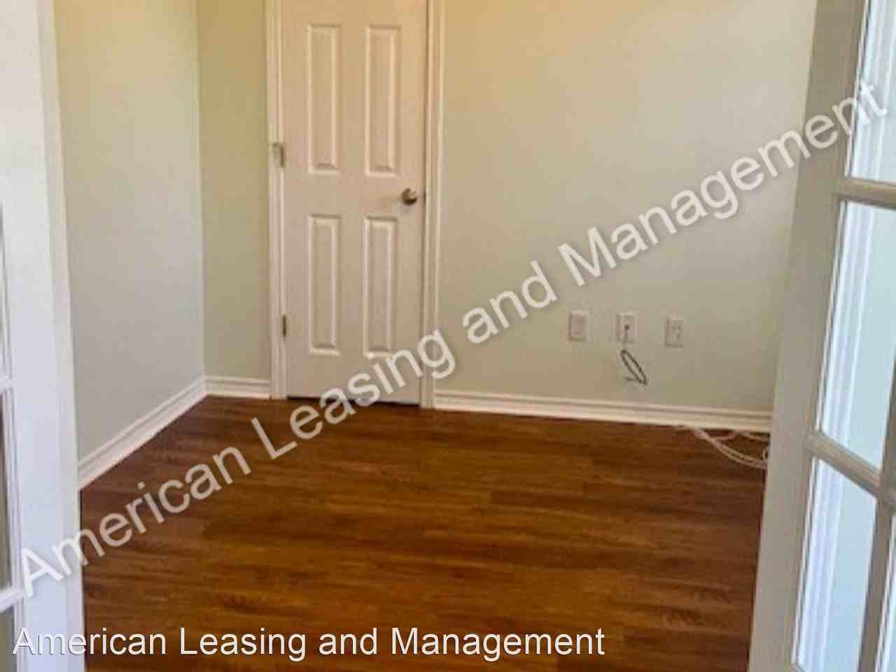 104 Hawthorne - Photo 3 of 18
