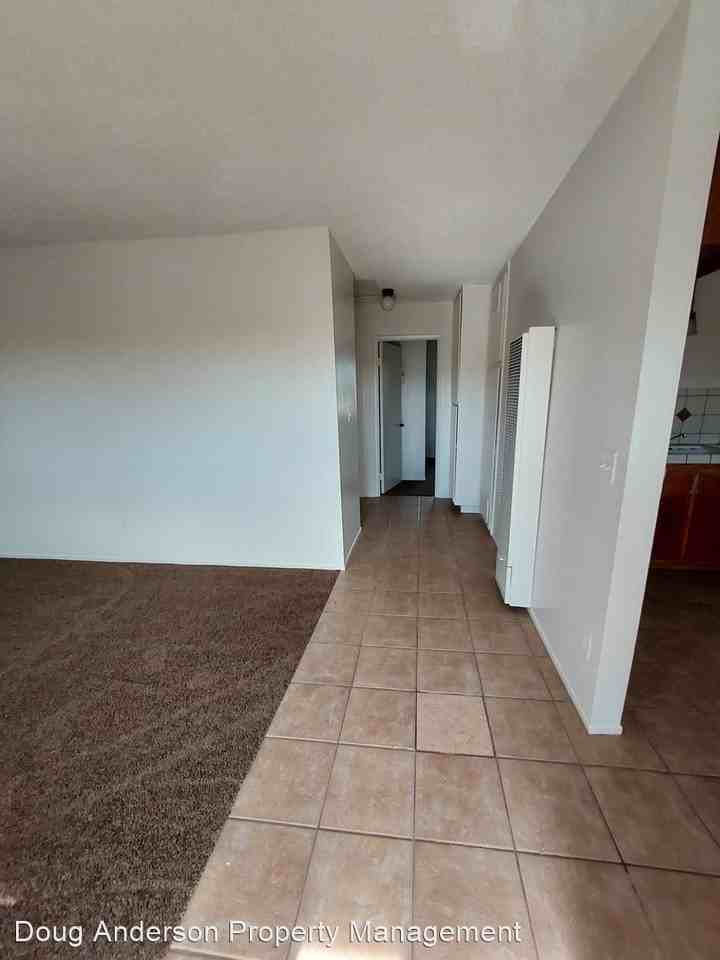 5021 W Avenue L14 - Photo 3 of 17