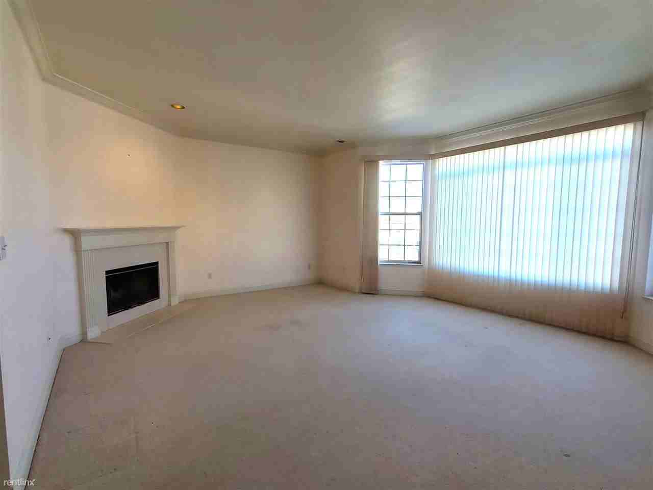 537 28th Ave - Photo 3 of 15