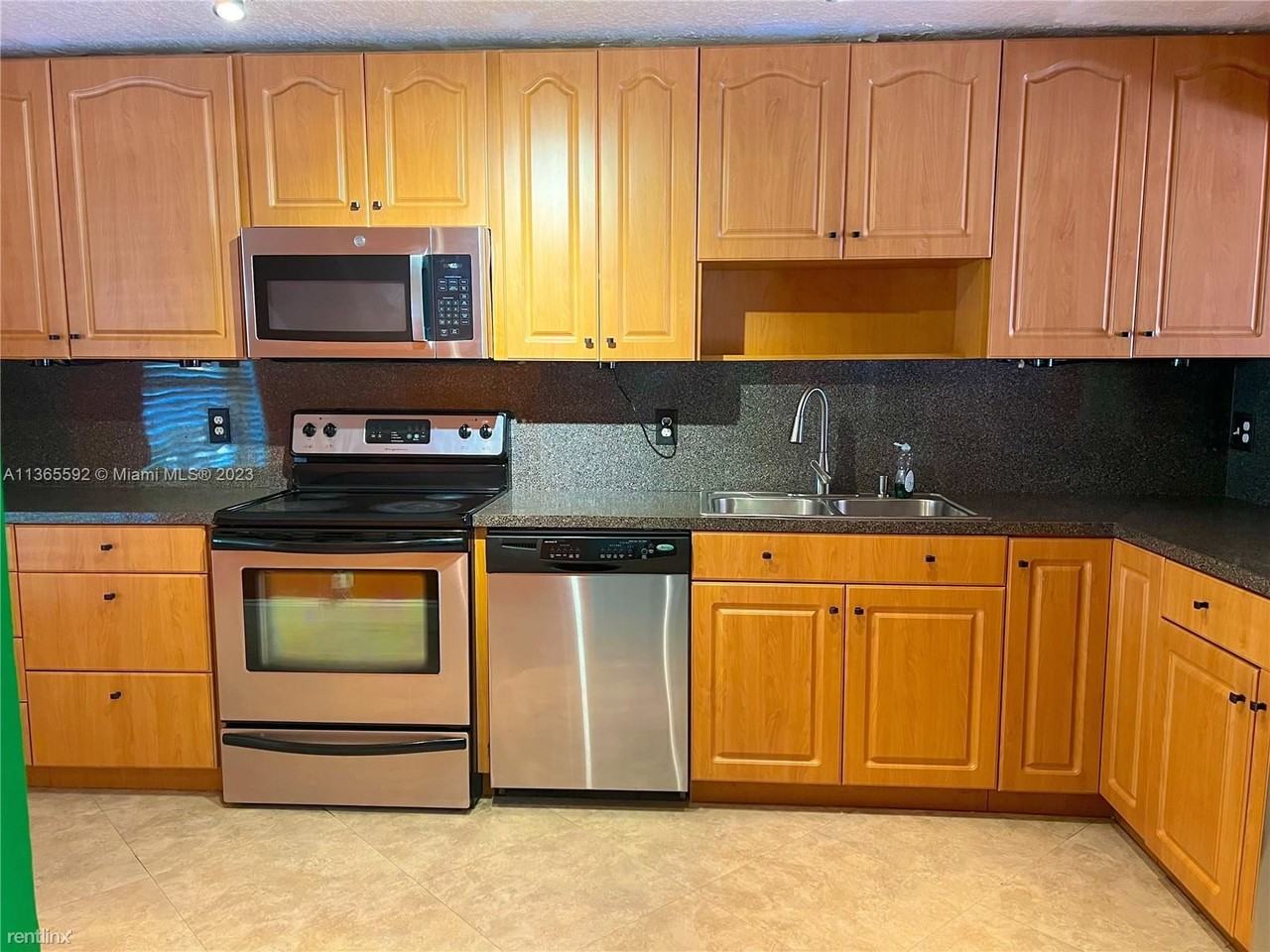 1072 Nw 98th Ter #114 - Photo 2 of 12