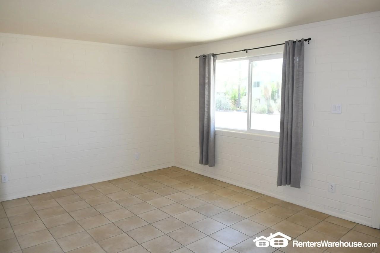 502 E Taylor St - Photo 2 of 15