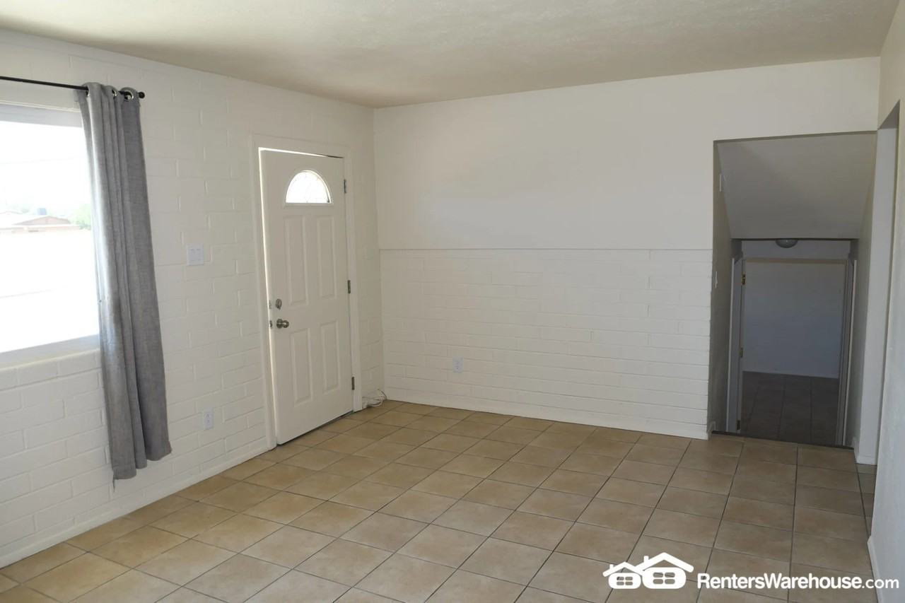 502 E Taylor St - Photo 3 of 15