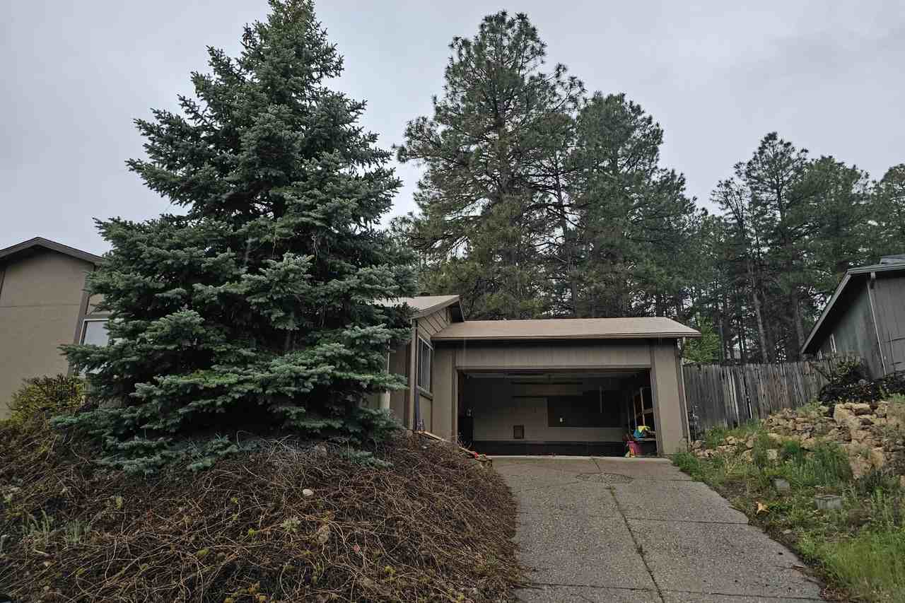 3415 Fox Lair Dr - Photo 3 of 12