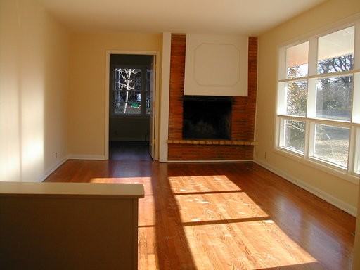 160 Pineview Dr - Photo 2 of 7