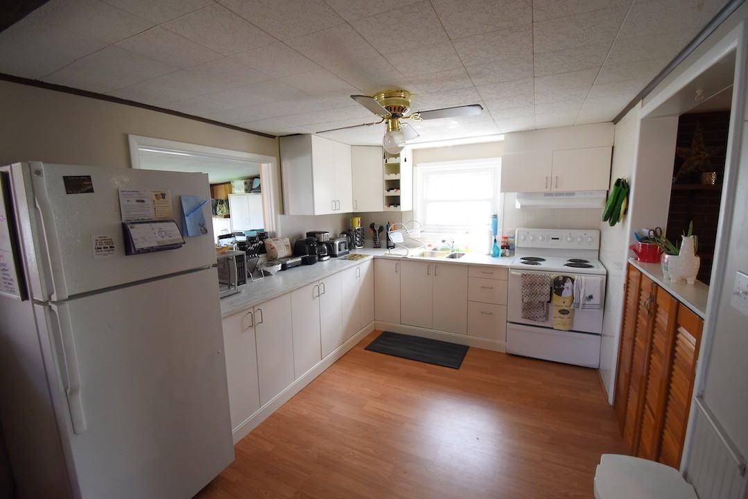 1216 George Ave - Photo 7 of 15