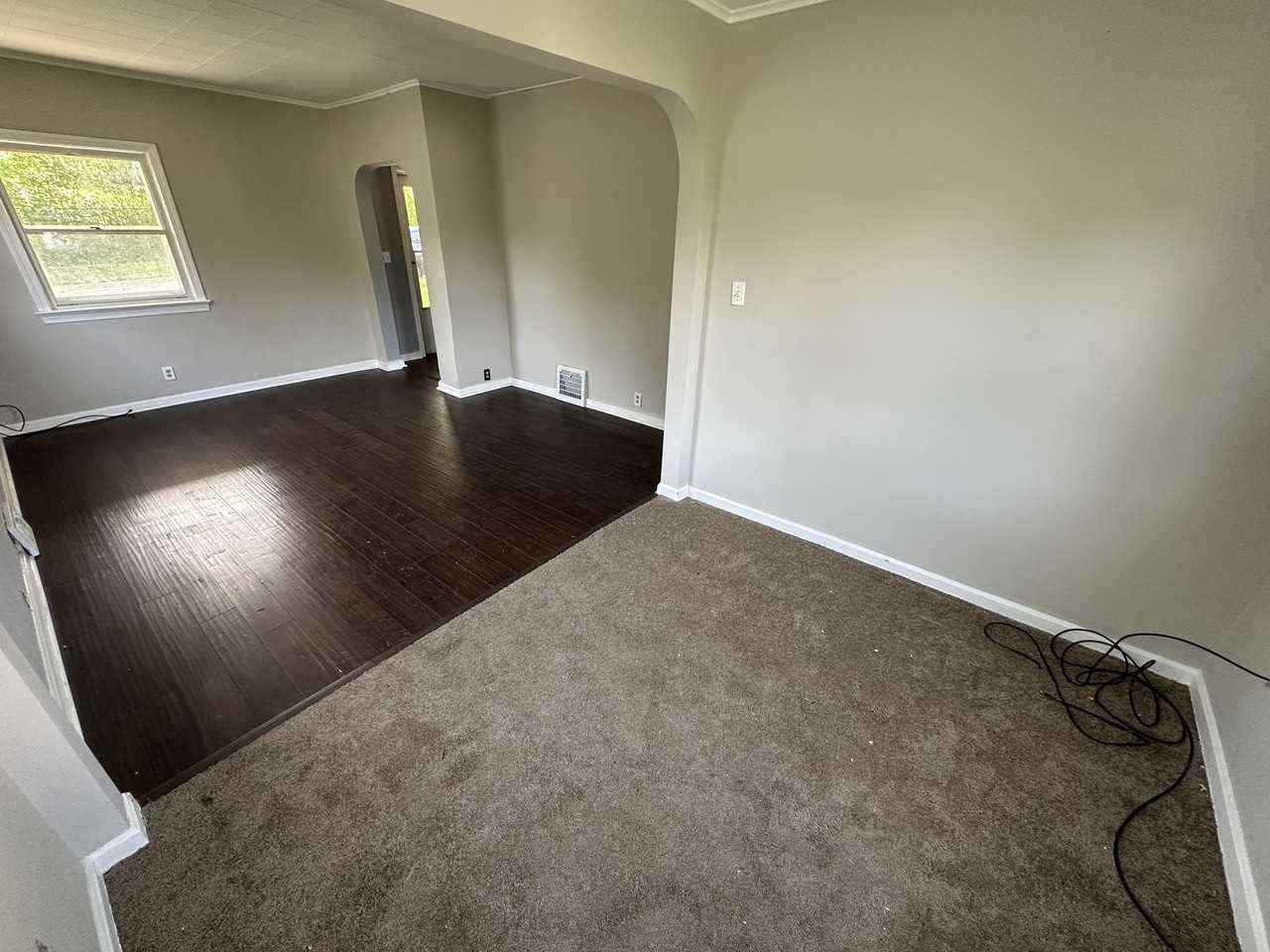 254 Bowmanville St - Photo 3 of 13