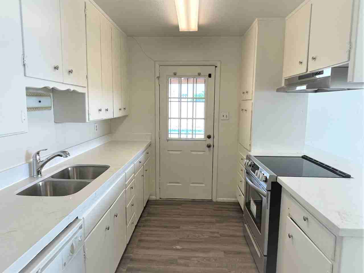 203 E Fillmore St - Photo 3 of 22