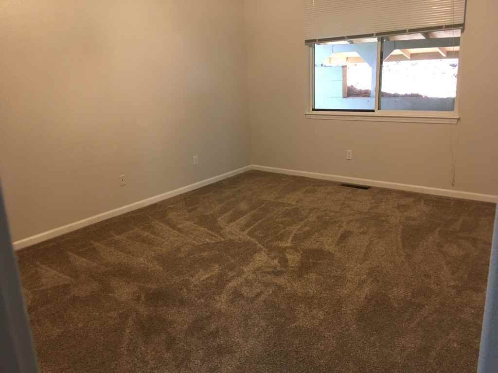 7095 Fairview Dr - Photo 7 of 16