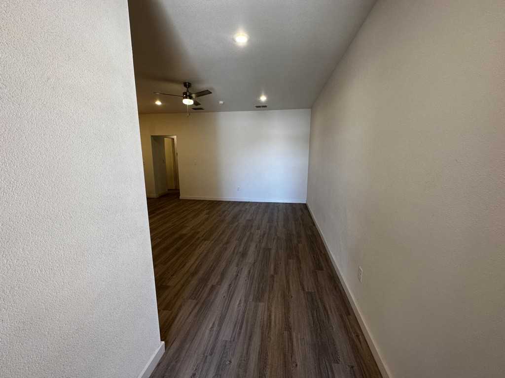 1215 N Evanston Ave - Photo 2 of 20