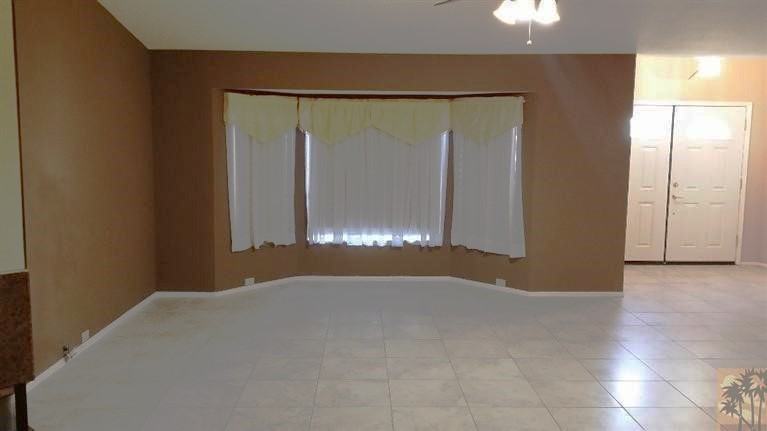 41740 Jamaica Sands Dr - Photo 3 of 16