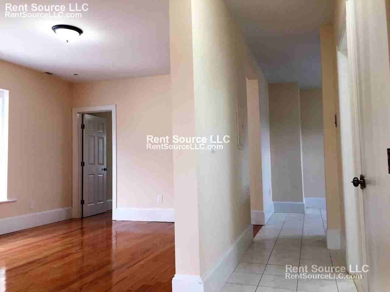 24 Willard Ave #3 - Photo 7 of 15