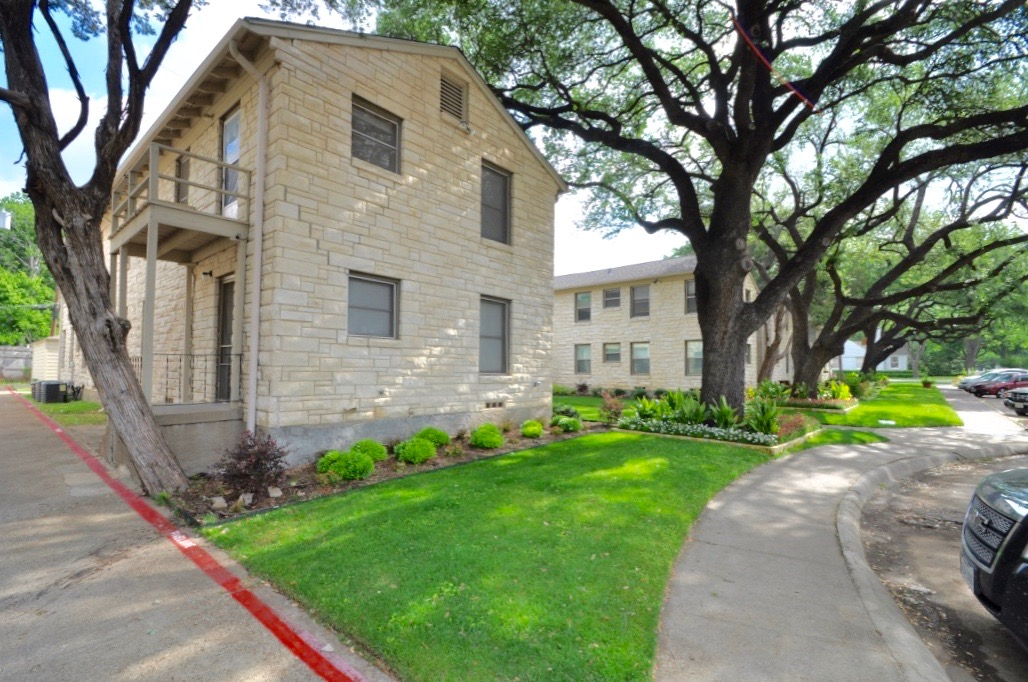 Devonshire - Photo 2 of 28