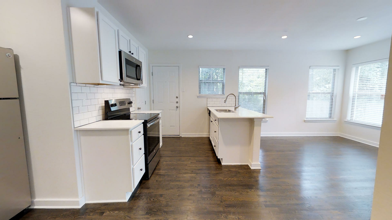 Devonshire - Photo 6 of 28