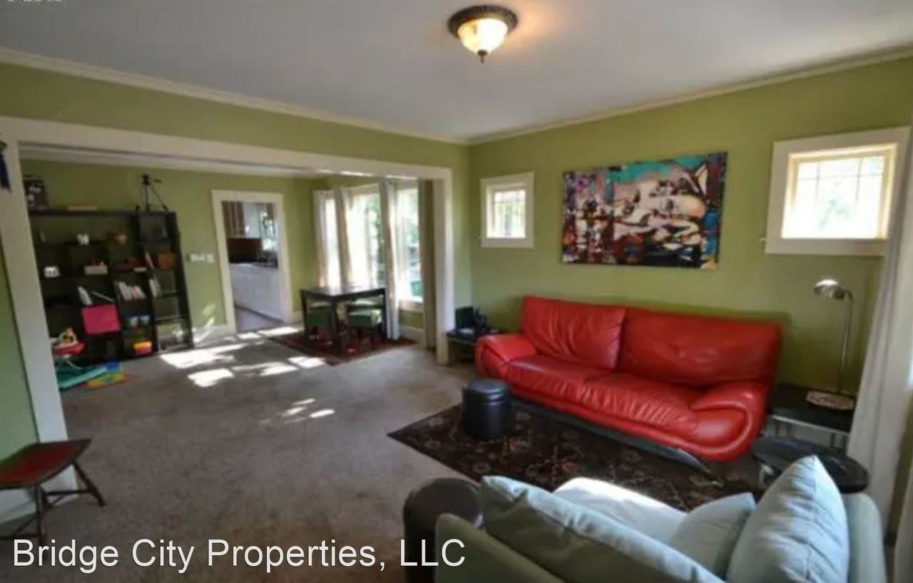 837 Ne Killingsworth St - Photo 2 of 16