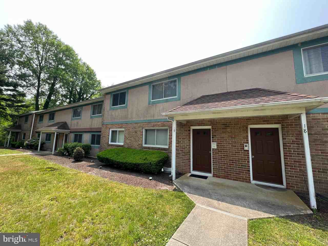 220 Park Ave, Hammonton, NJ 08037, USA 4 unit Rentals Zumper