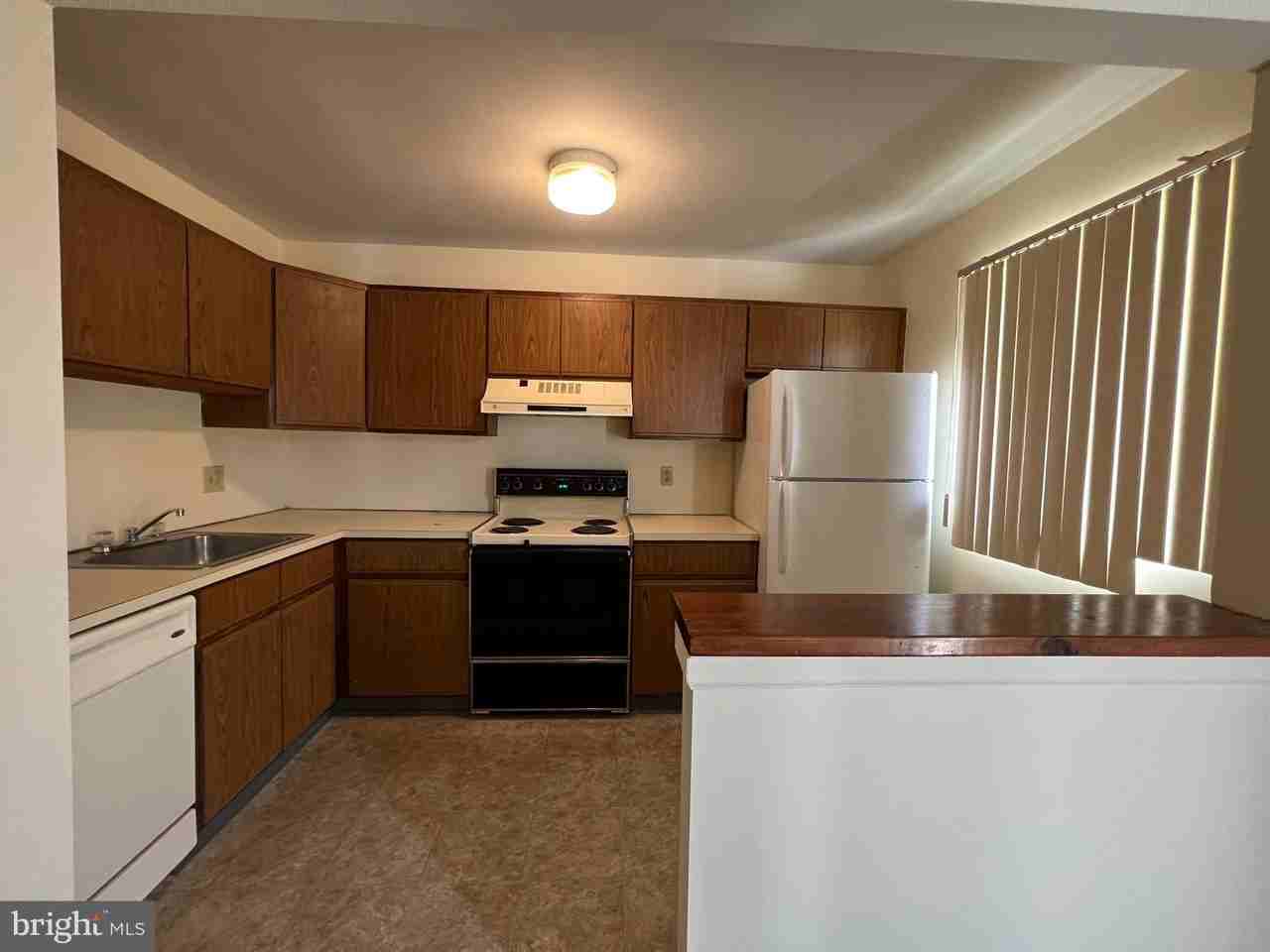 220 Park Ave, Hammonton, NJ 08037, USA 4 unit Rentals Zumper