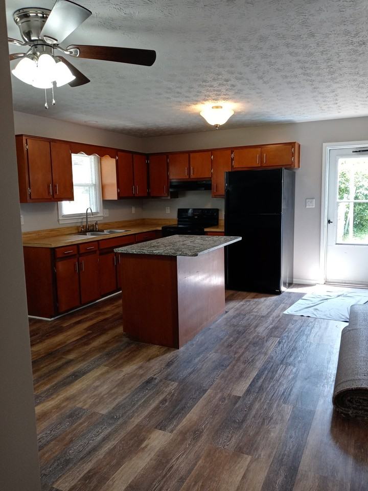 108 Brenda Drive - Photo 2 of 15