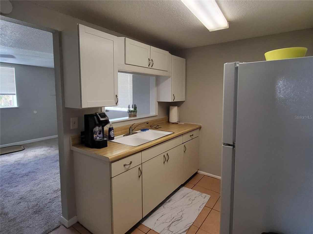 211 W Bay Ave #A - Photo 7 of 13