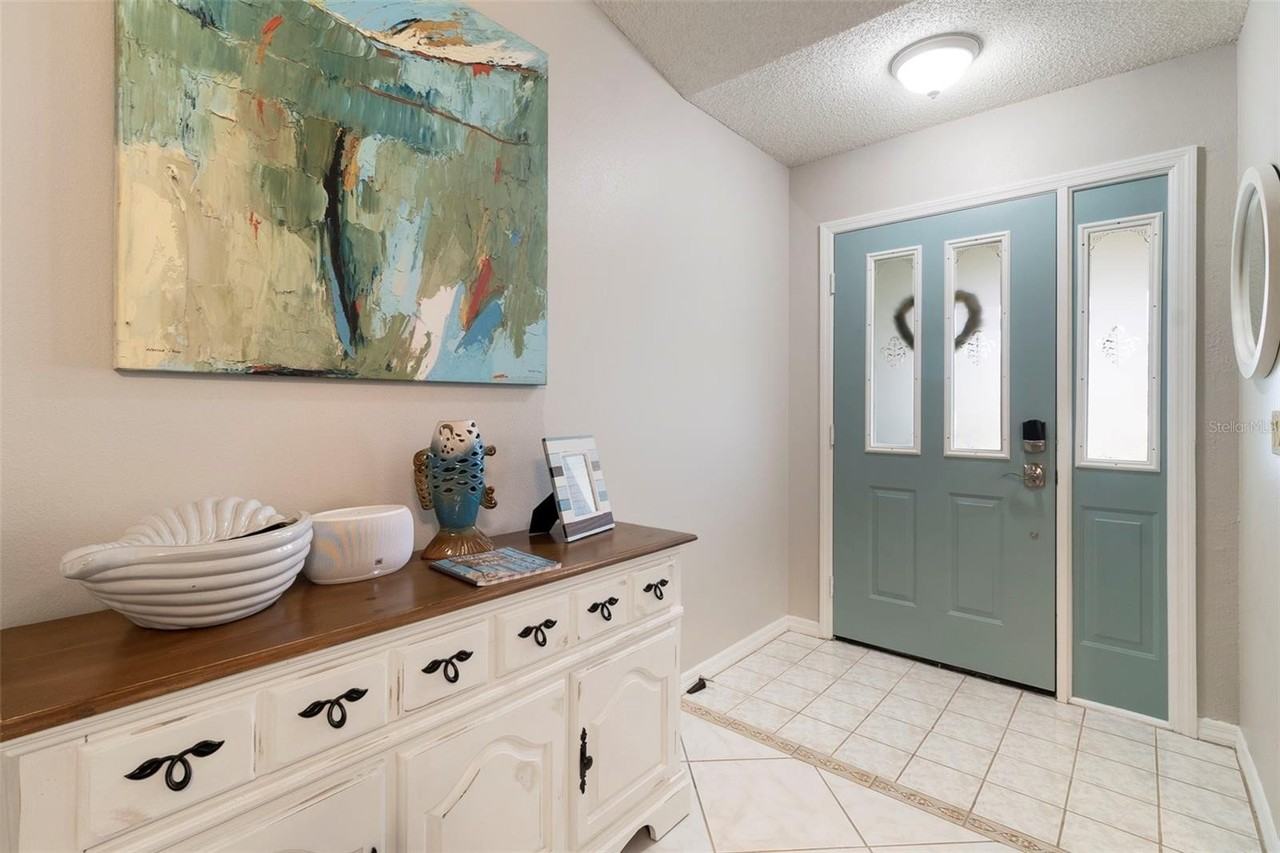 6320 Brookridge St - Photo 3 of 41