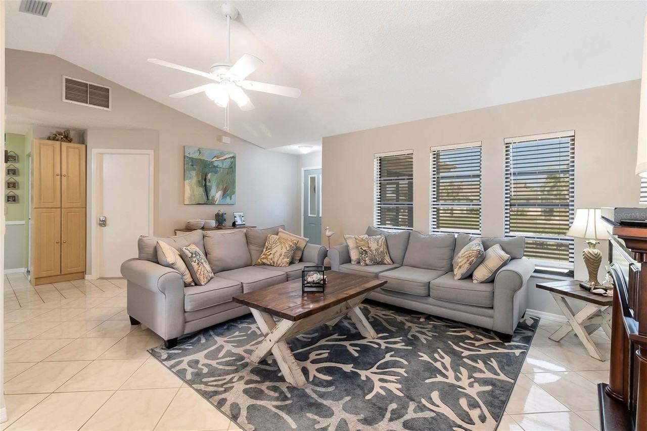 6320 Brookridge St - Photo 5 of 41