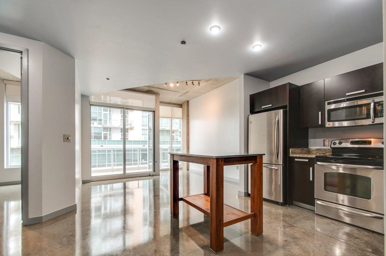 600 12th Avenue South #816